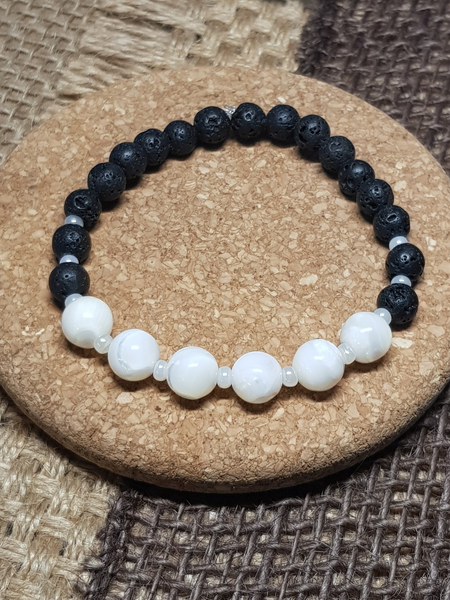 Bracelet Perle de Coquillage Naturel - Douceur, Féminité